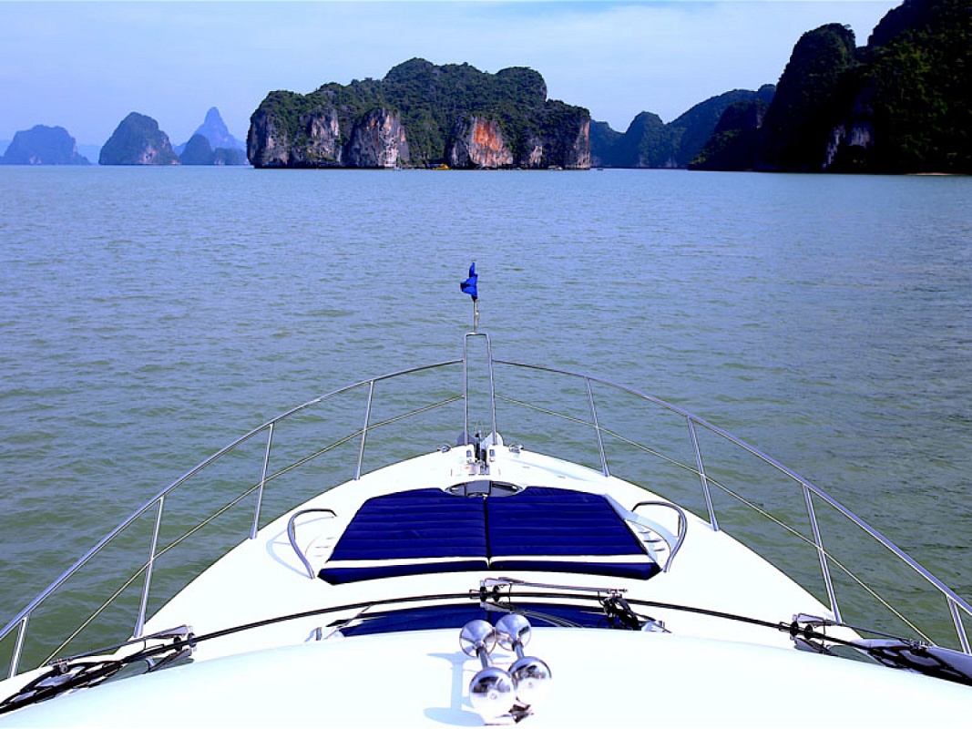 Аренда моторной яхты Sunseeker Manhattan 60 Sea Scape на Пхукете, Таиланд